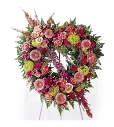 Send Eternal Rest Heart Wreath To Cebu