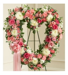 Send Shades of Pink Heart Wreath To Cebu